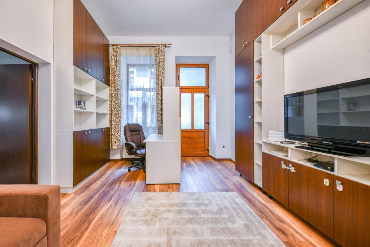Glam Apartment Cluj-Napoca Luaran gambar