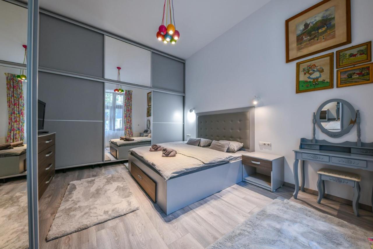 Glam Apartment Cluj-Napoca Luaran gambar