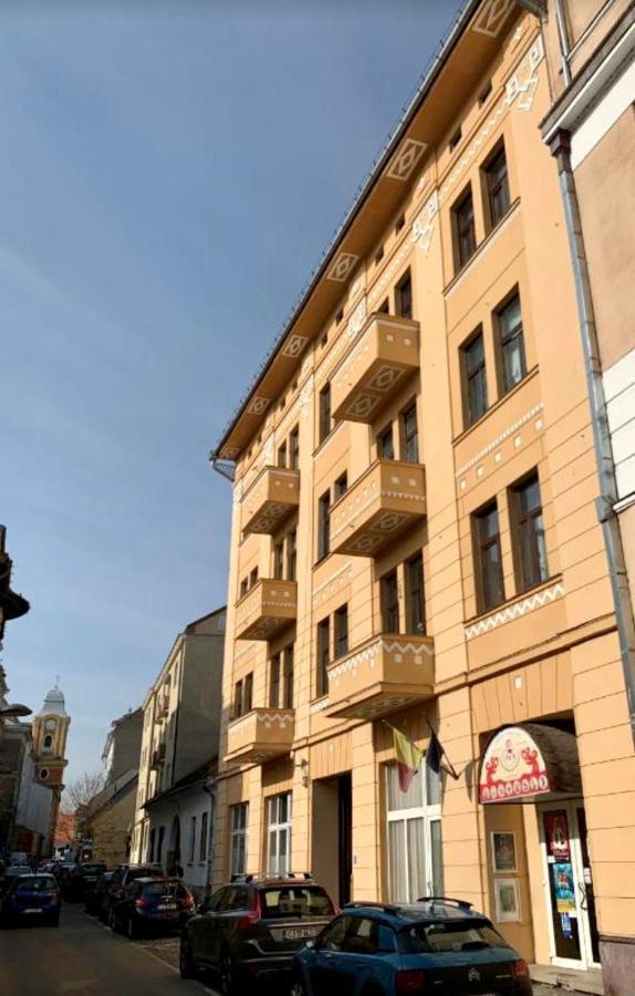 Glam Apartment Cluj-Napoca Luaran gambar